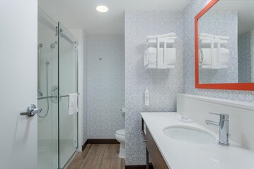 Bathroom shower