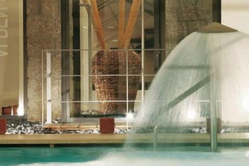 Pool waterfall