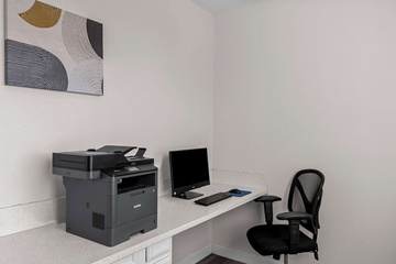 Business Center 30 of 31