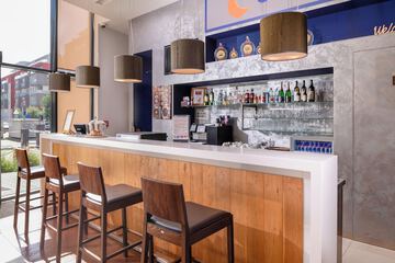 Snack bar