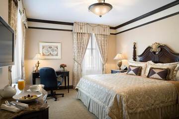 Room 32 of 42