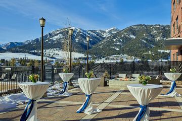 Banquet hall