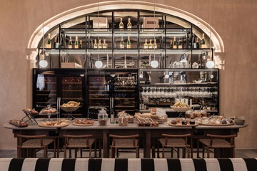 Breakfast buffet