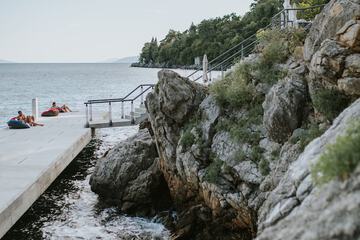 Dock