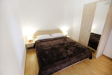 Photo 51