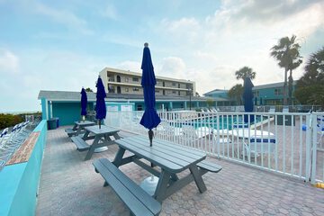Sundeck