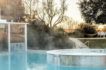Indoor/outdoor pool