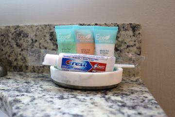 Bathroom amenities