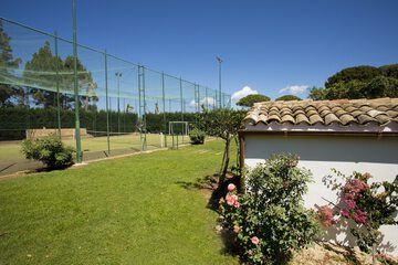 Tennis court
