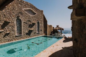 Private pool