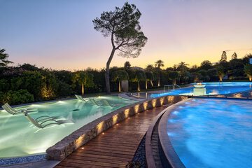 Infinity pool
