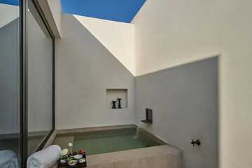Private spa tub