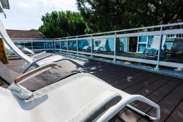 Sundeck
