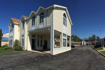 Thunderbird Inn