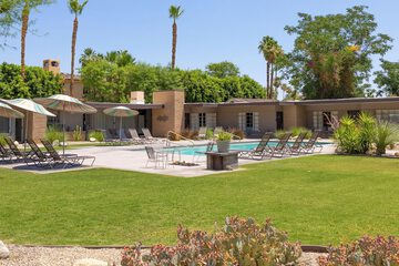The Hideaway - 21 and Over - a Town & Desert Boutique Hotel