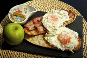 Breakfast meal