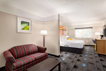 Room 18 of 34