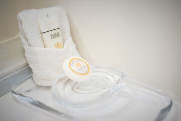 Bathroom amenities