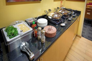 Breakfast/Coffee Service 28 of 32