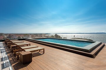 Rooftop pool