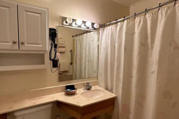 Photo 51
