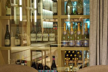 Snack bar