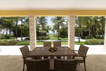 Beach/ocean view