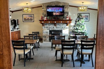Fireside Inn & Suites
