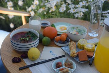 Breakfast meal