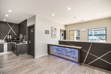 Hotel Interior 8 of 28