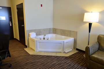 Jetted tub