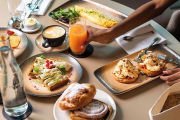 restaurant cafeteria