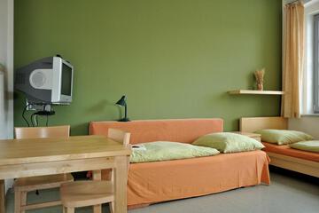 Photo 33