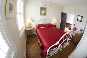 Room 18 of 44