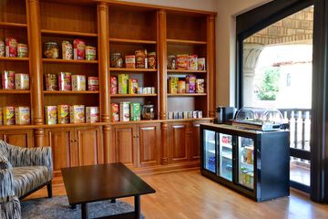 Snack bar