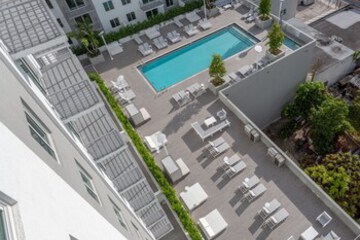 Sundeck