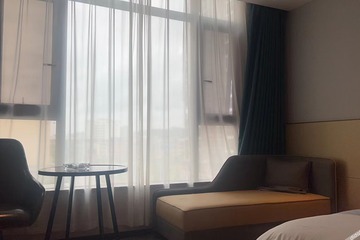 高级大床房
