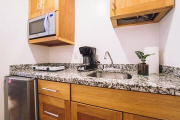 Private kitchenette