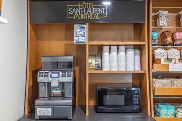 Snack bar
