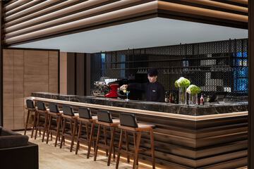 Lobby lounge