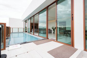 Private pool