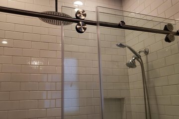 Bathroom shower