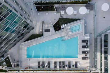Rooftop pool