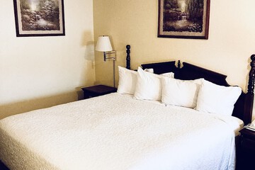 Room 43 of 84