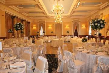 Banquet hall