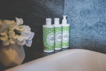 Bathroom amenities