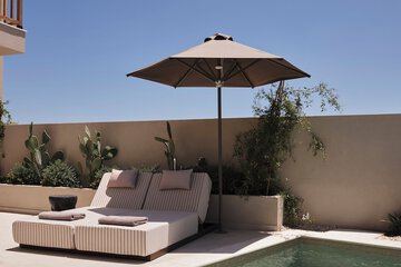 Private pool