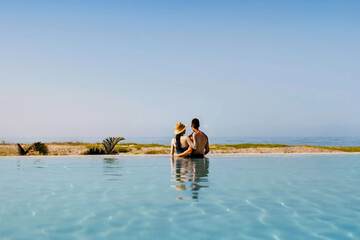 Infinity pool