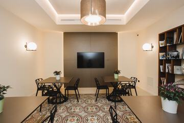 Meeting facility