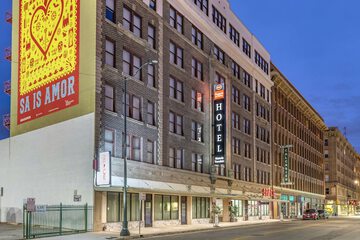 Best Western Premier Historic Travelers Hotel Alamo Riverwalk
